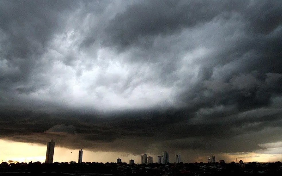 Alerta para chuvas intensas mais de 150 cidades de Goiás  veja quais